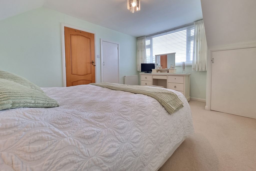 Additional image 15 of 3 bed detached house for saleHayling Island, Hampshire PO11