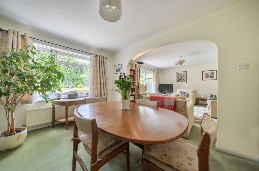 Additional image 5 of 4 bed detached house for saleThe Spinney, Hook, Hampshire RG27
