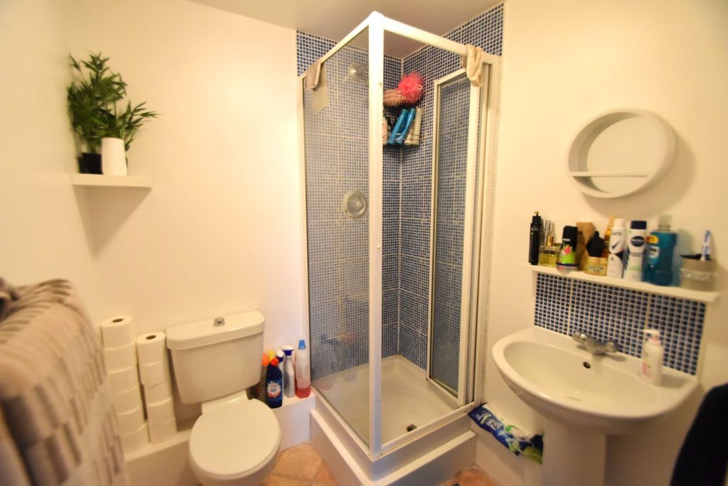 Additional image 6 of 2 bed flat for sale11 Little Hackets, Havant PO9