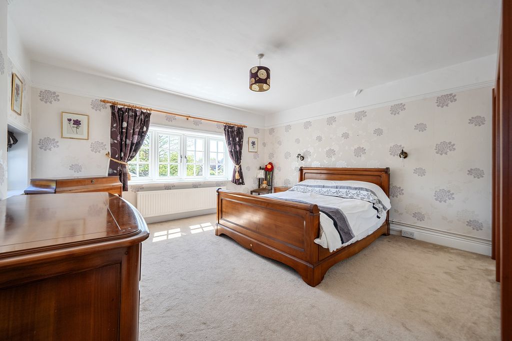 Additional image 18 of 4 bed detached house for saleSt Catherines Road, Hayling Island PO11