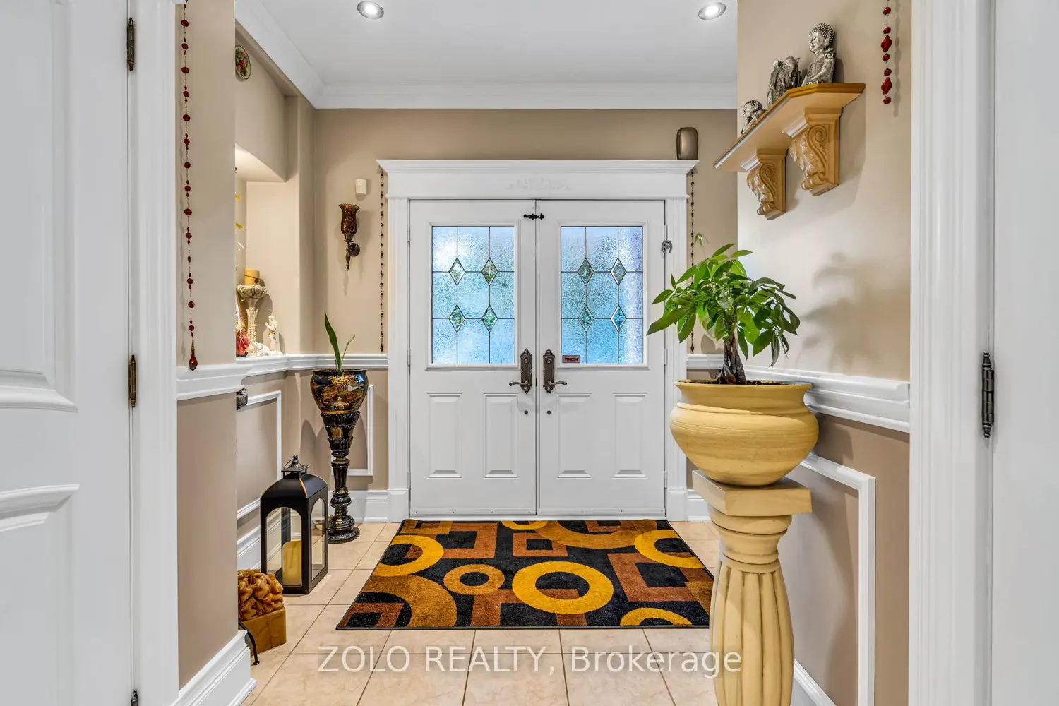 15 Ozner Crescent photo 2