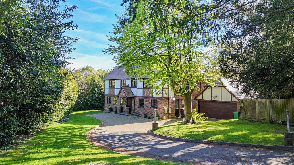 5 bed detached house for saleRidgewood Gardens, Hastings TN34
