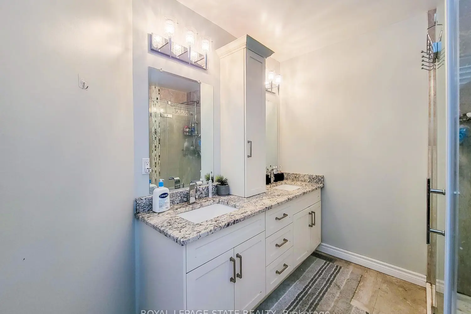 86 Margaret Avenue photo 2