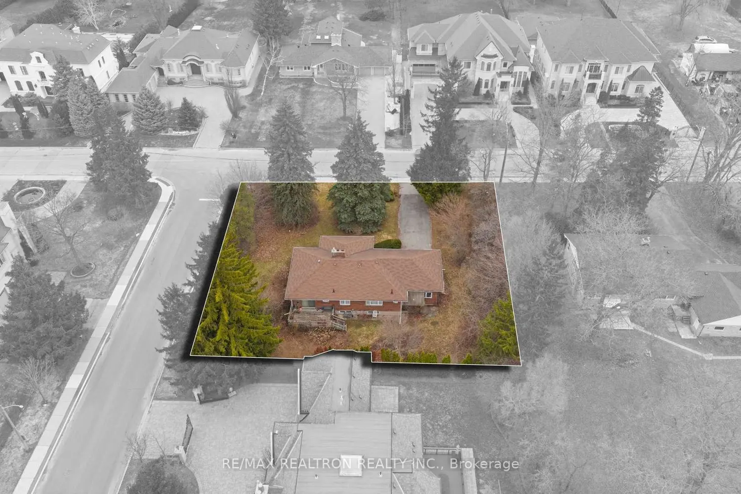 17 Denham Drive photo 2