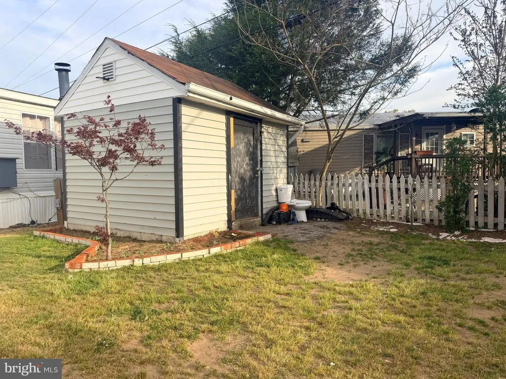 26 Patuxent Mobile Estates, Lothian, MD 20711