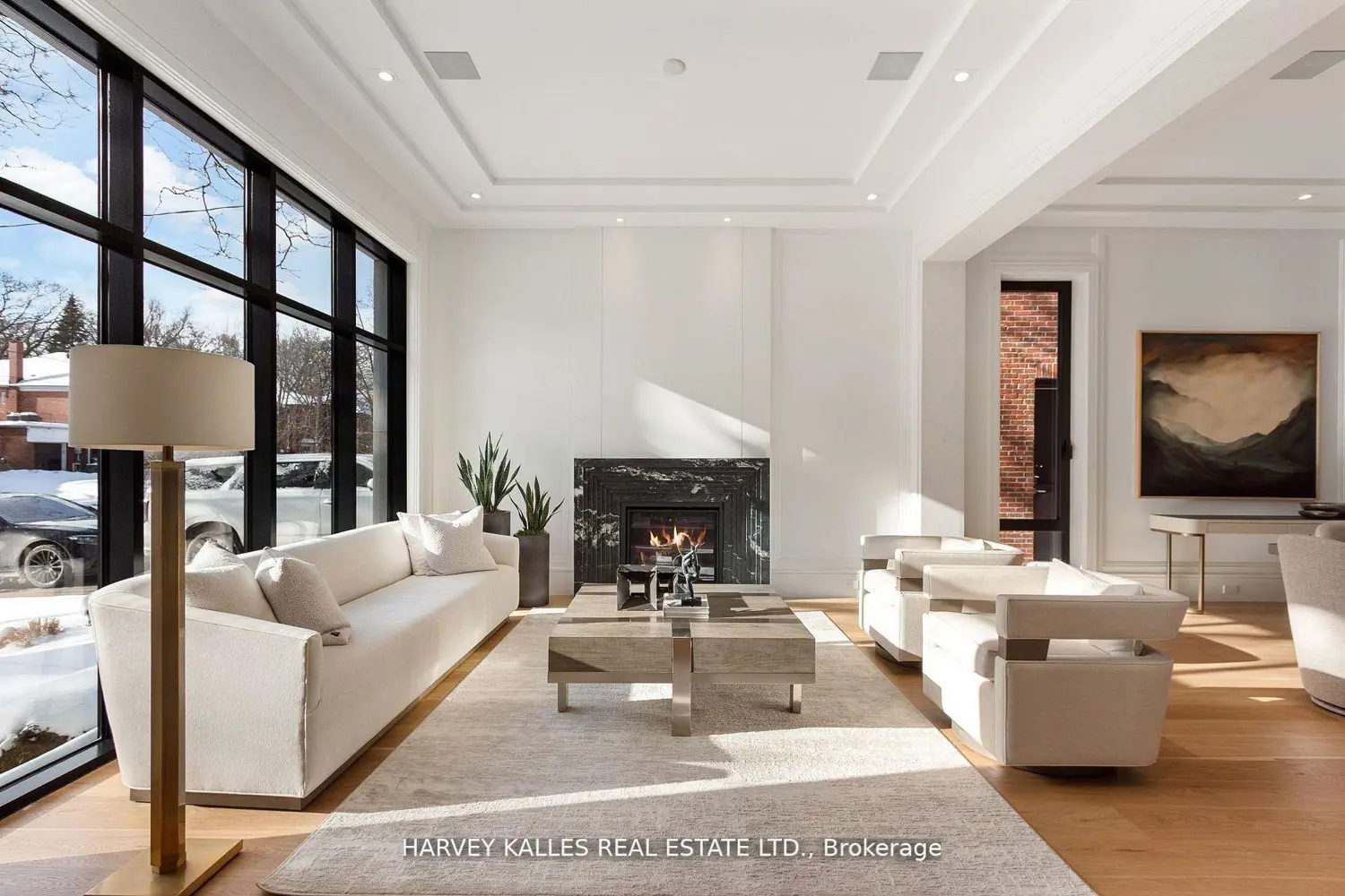370 Glengrove Avenue photo 3