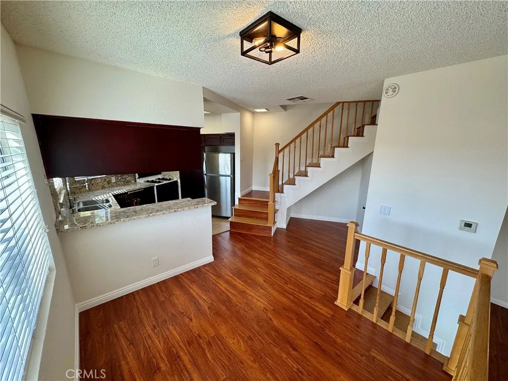 1523 Windsor Road Unit 105B, Glendale, CA 91205 photo 5