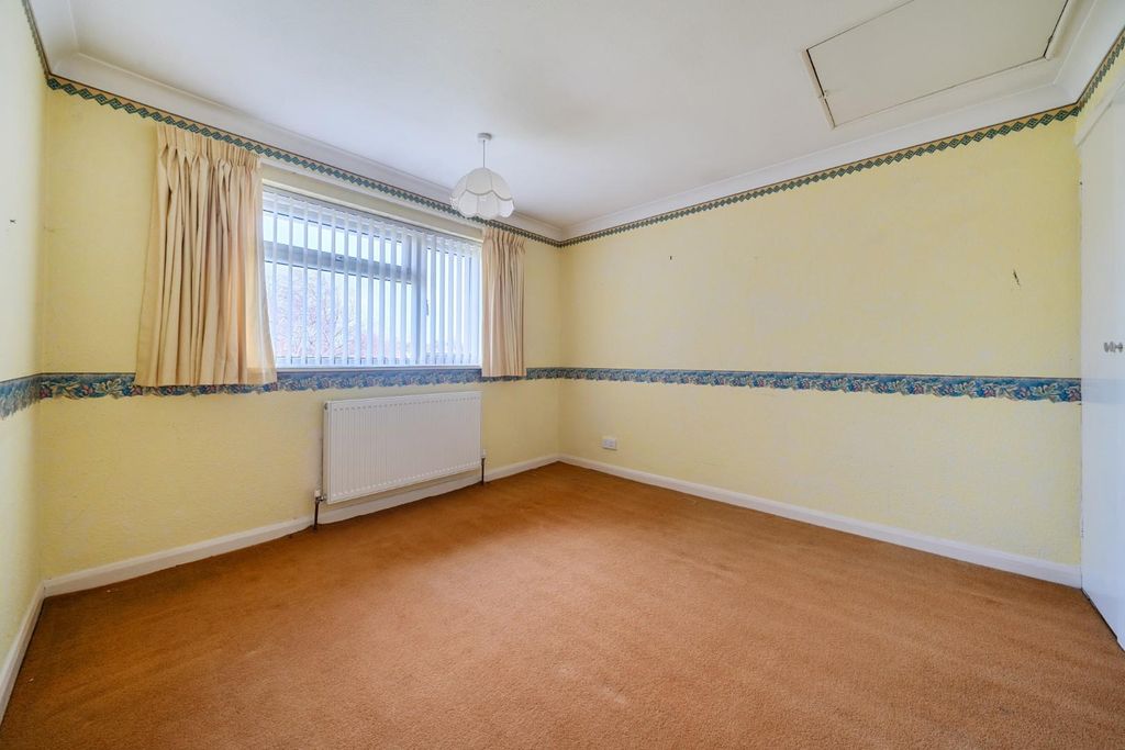 Additional image 18 of 4 bed property for saleSt. Aubins Park, Hayling Island PO11