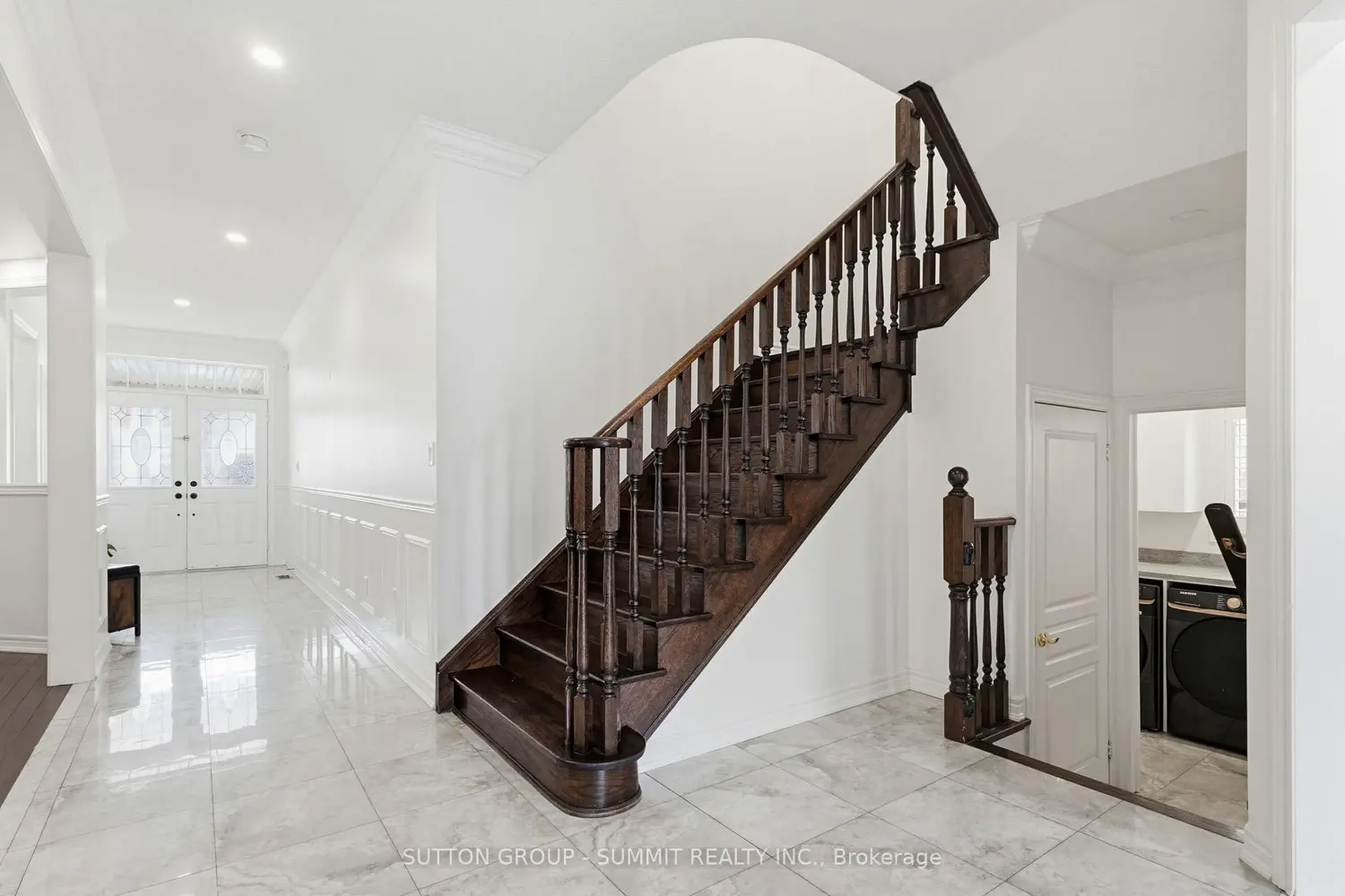 7 Attridge Crescent photo 4