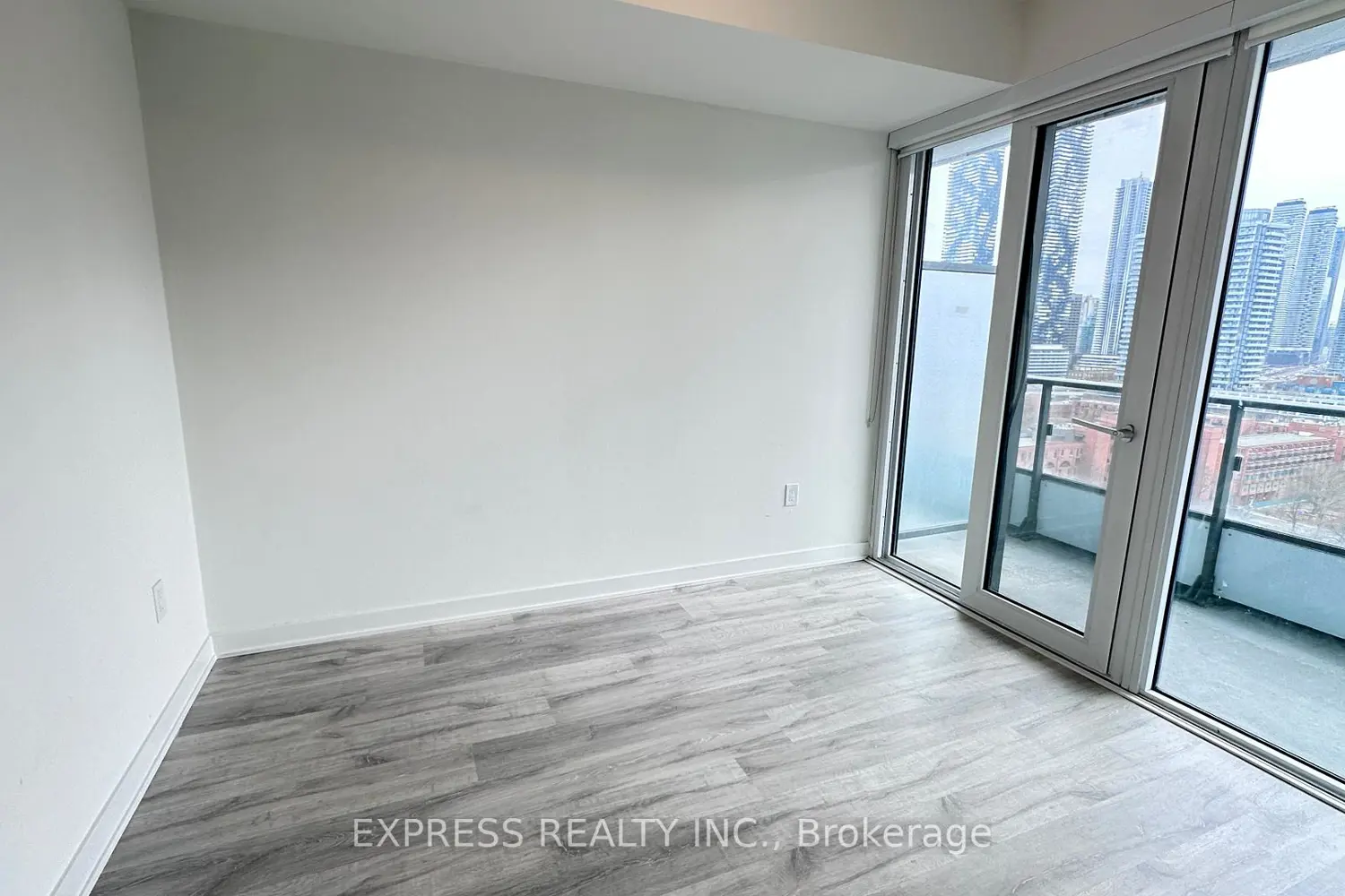 Additional image 13 of 121 Lower Sherbourne Street 1648