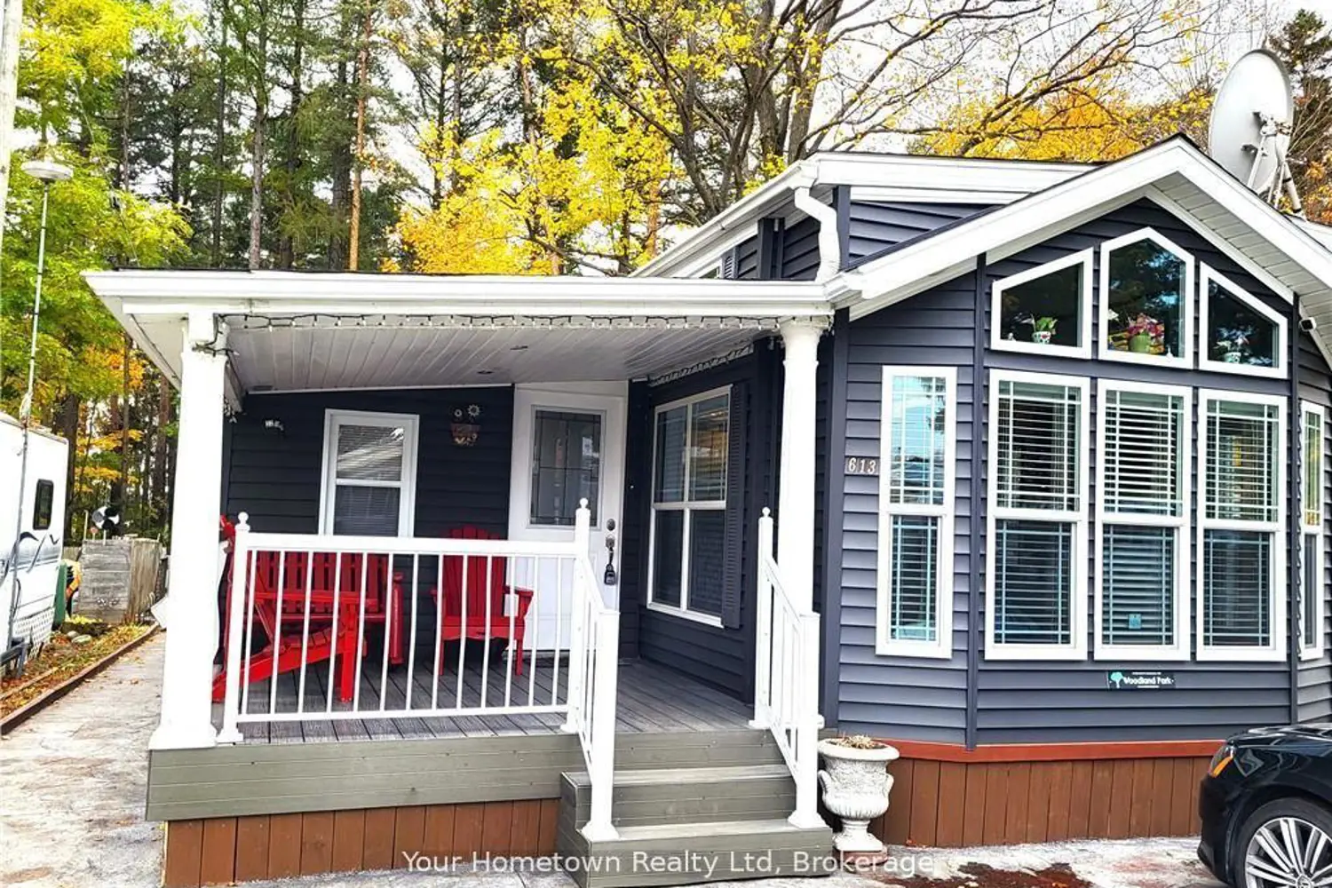 613 Oak Crescent
