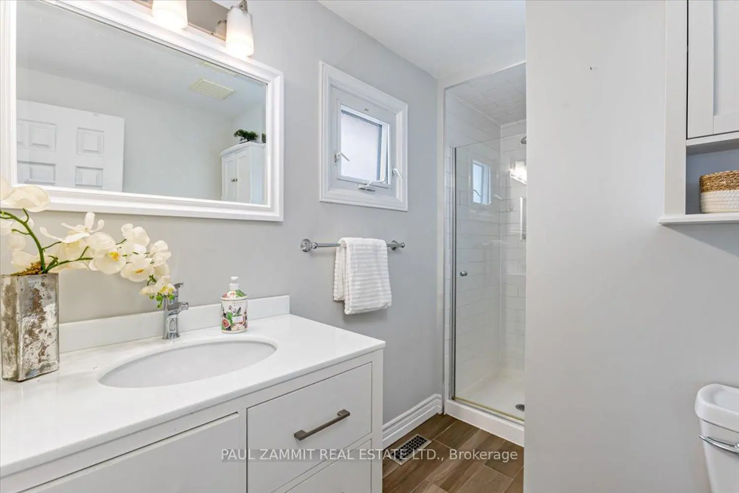 153 Willowbrook Road photo 5