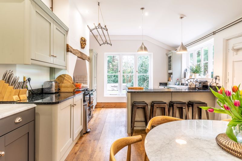 Additional image 13 of 7 bed property for saleSt Andrews Street, Hertford SG14