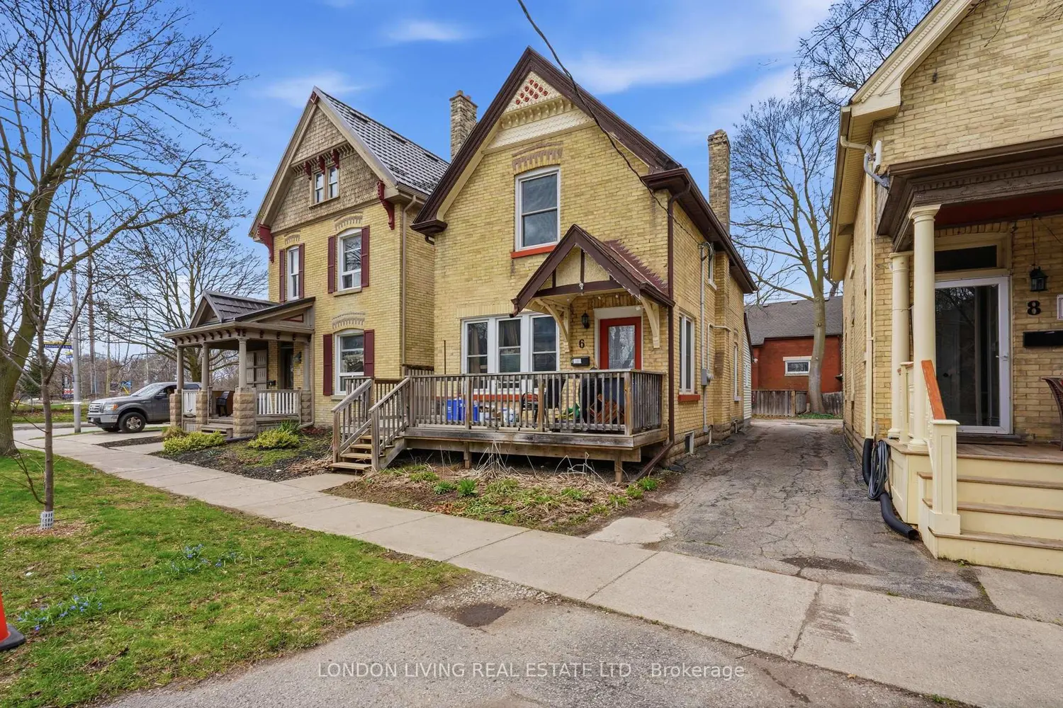 6 Victor Street