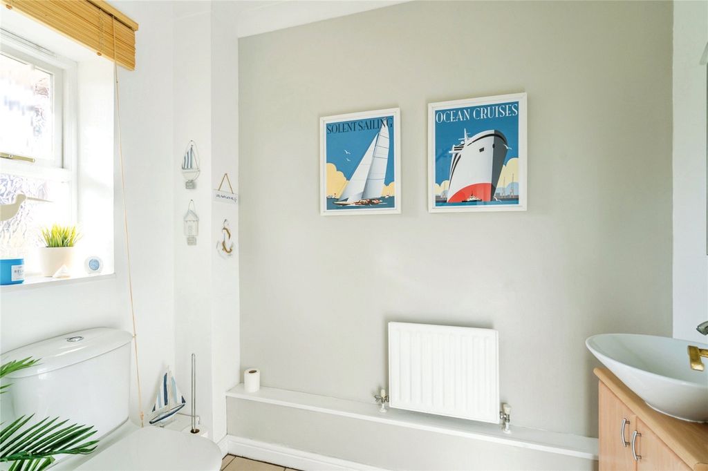 Additional image 15 of 5 bed detached house for saleSpinnaker Grange, Hayling Island, Hampshire PO11