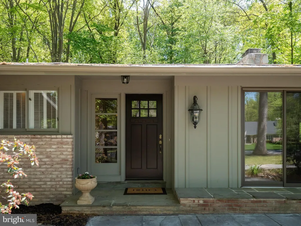 Additional image 4 of 12 Woodland Circle, Downingtown, PA 19335