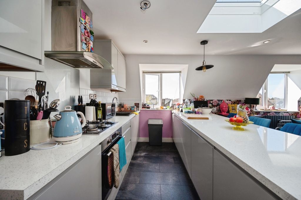 Additional image 6 of 2 bed flat for saleElm Grove, Hayling Island PO11