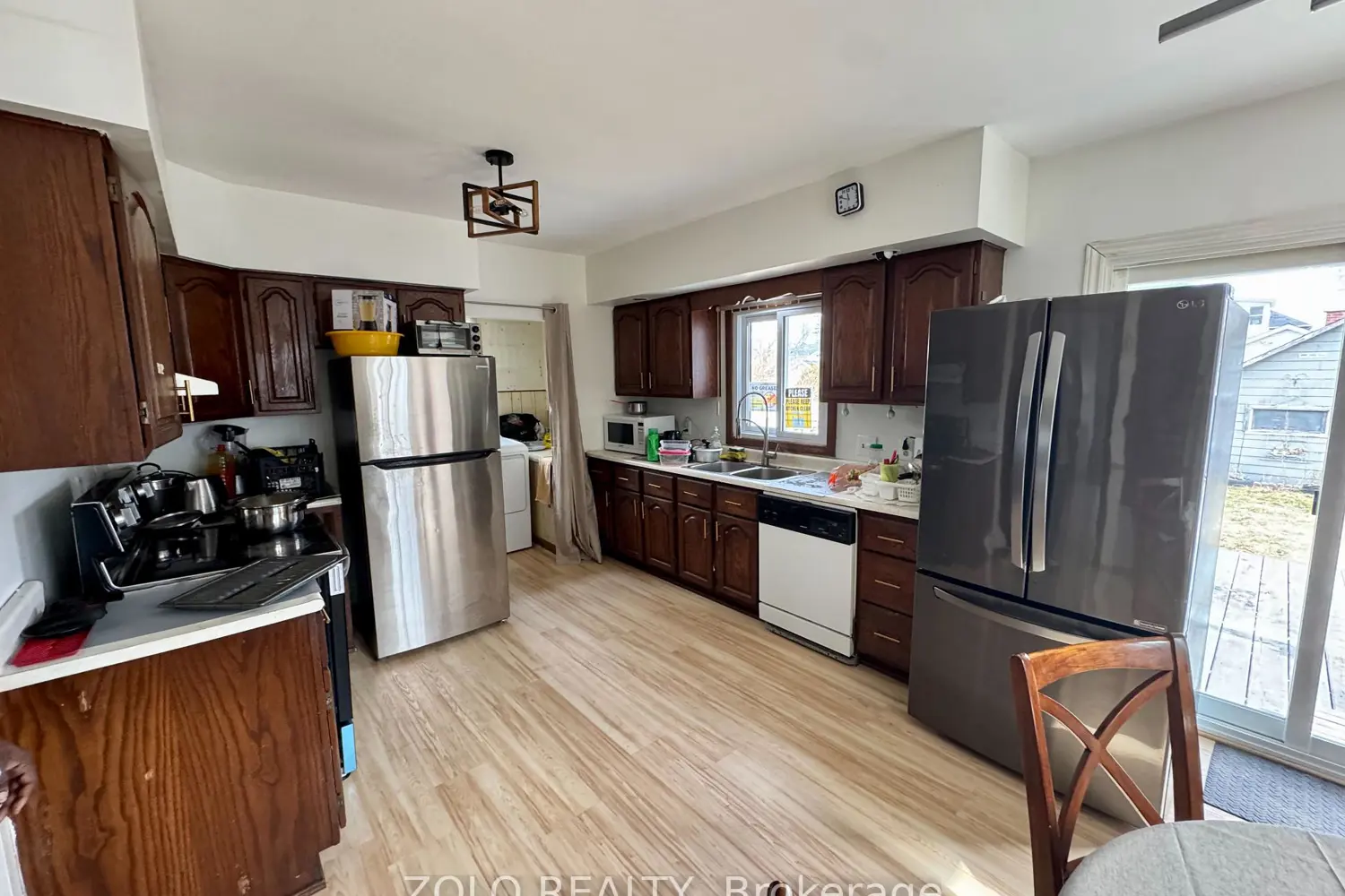408 Mcconnell Avenue photo 5
