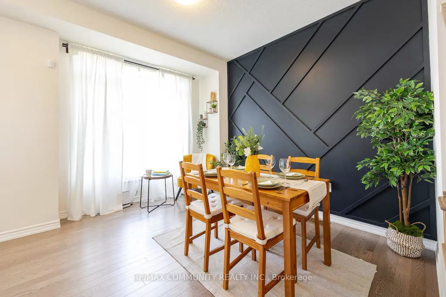 10243 Huntington Road photo 5