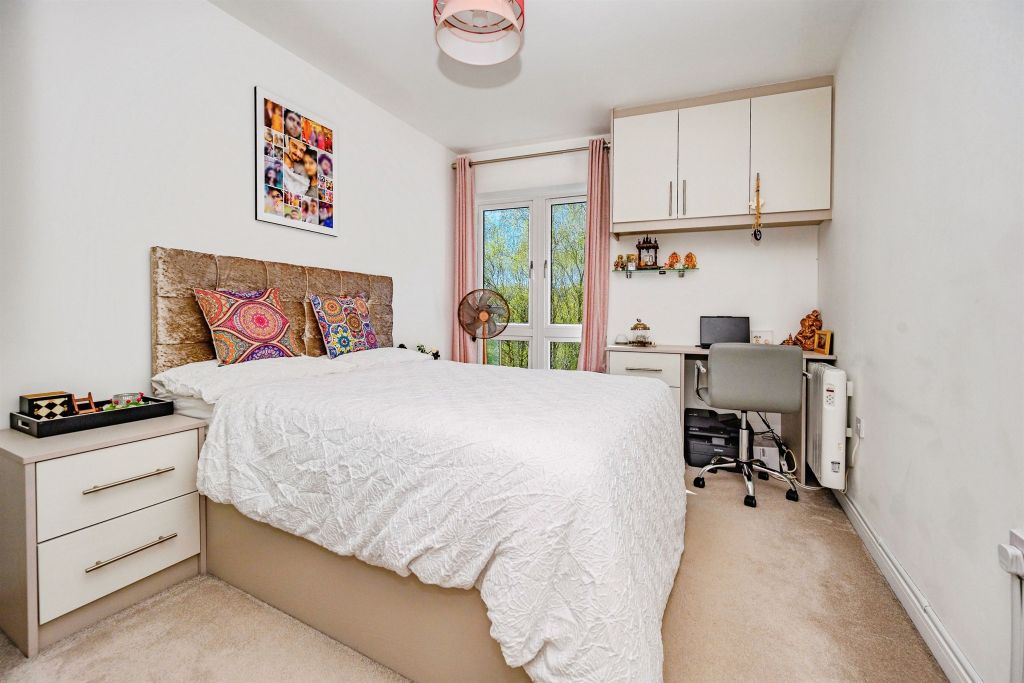 Additional image 7 of 3 bed flat for saleFrogmore Road, Hemel Hempstead HP3