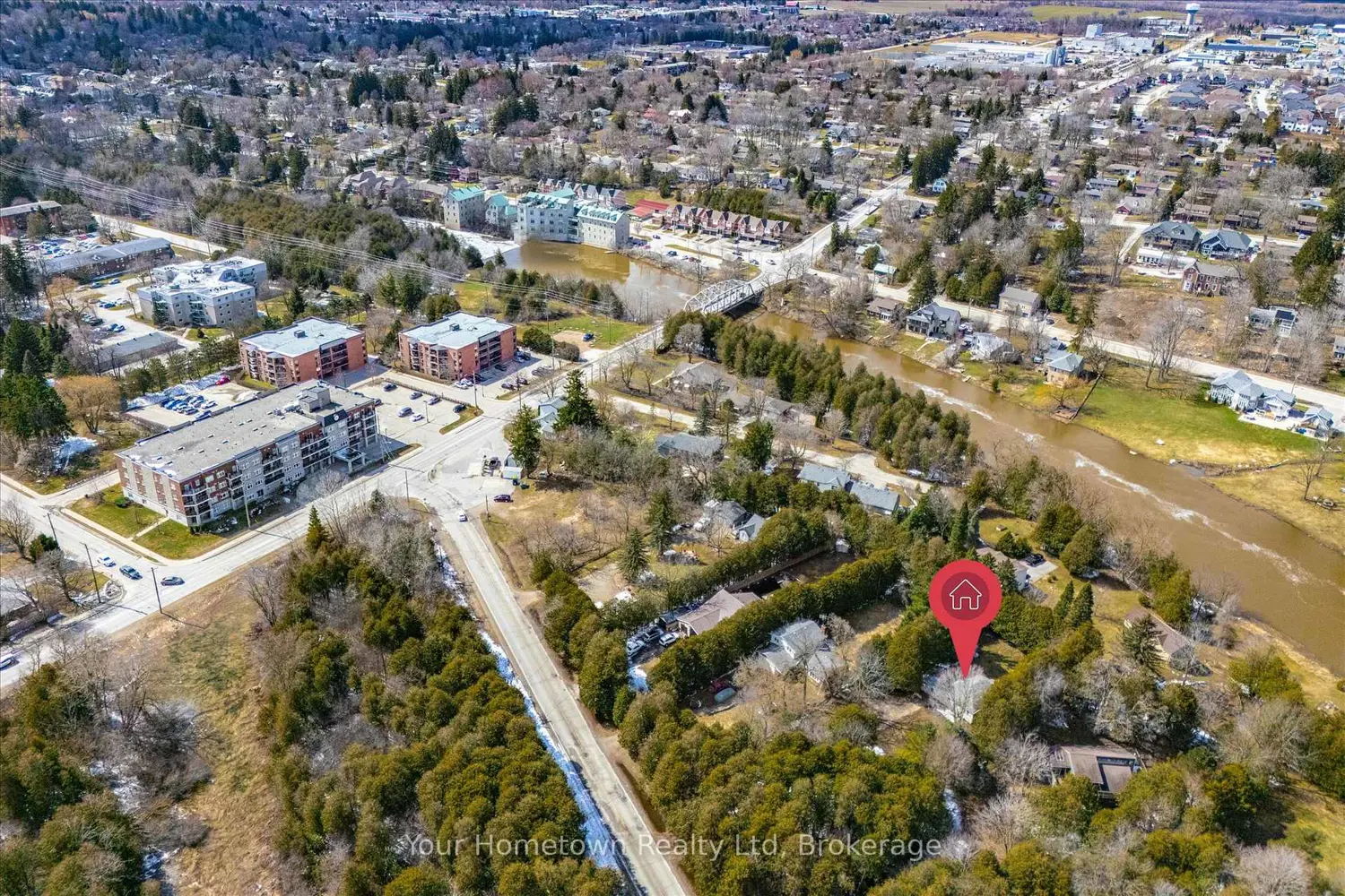 565 Old Orangeville Road photo 2