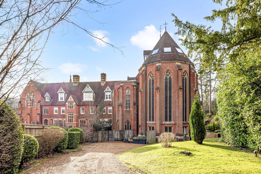 3 bed flat for saleBolnore Road, Chapel Heights Bolnore Road RH16