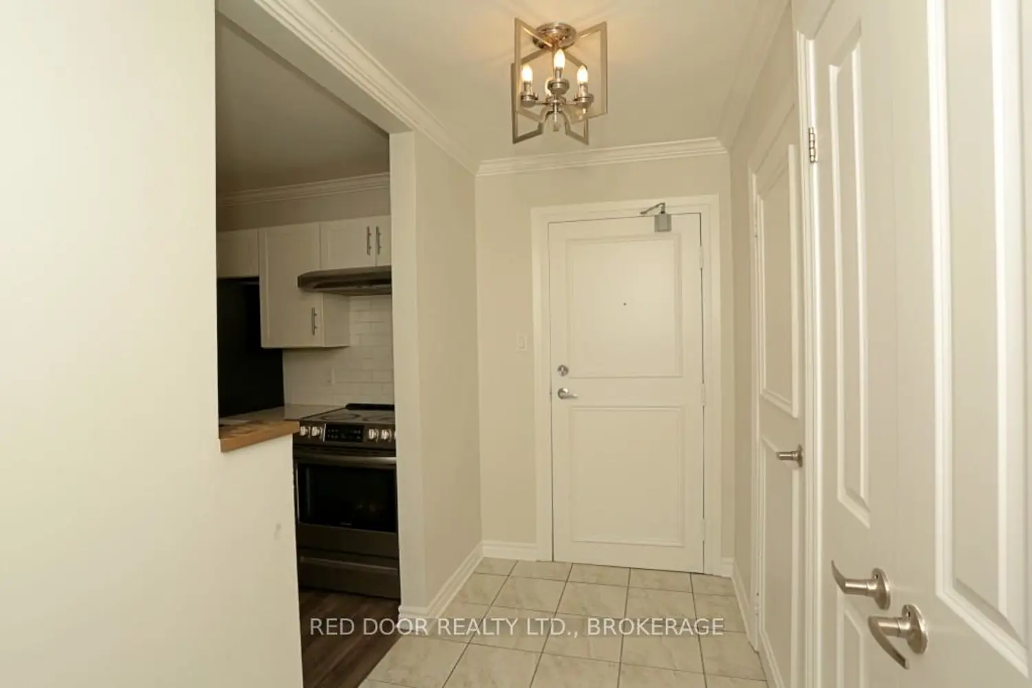 140 Conway Drive 46 photo 3