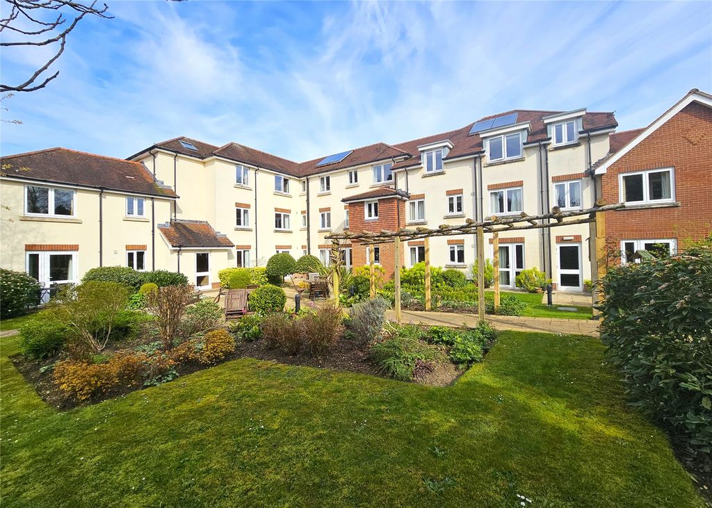 Additional image 21 of 2 bed flat for saleHindhead, Surrey GU26