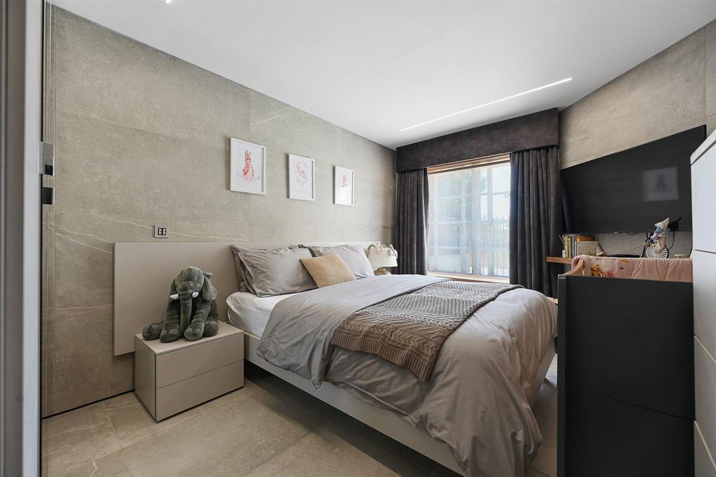 Additional image 18 of 3 bed flat for saleWest Hill, Harrow HA2