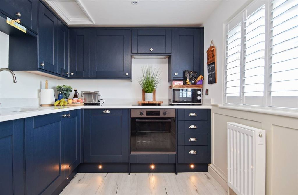 Additional image 6 of 2 bed flat for saleCentral Parade, Herne Bay CT6