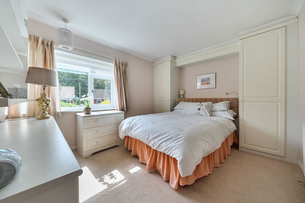 Additional image 13 of 4 bed detached house for saleLongmead Gardens, Havant PO9