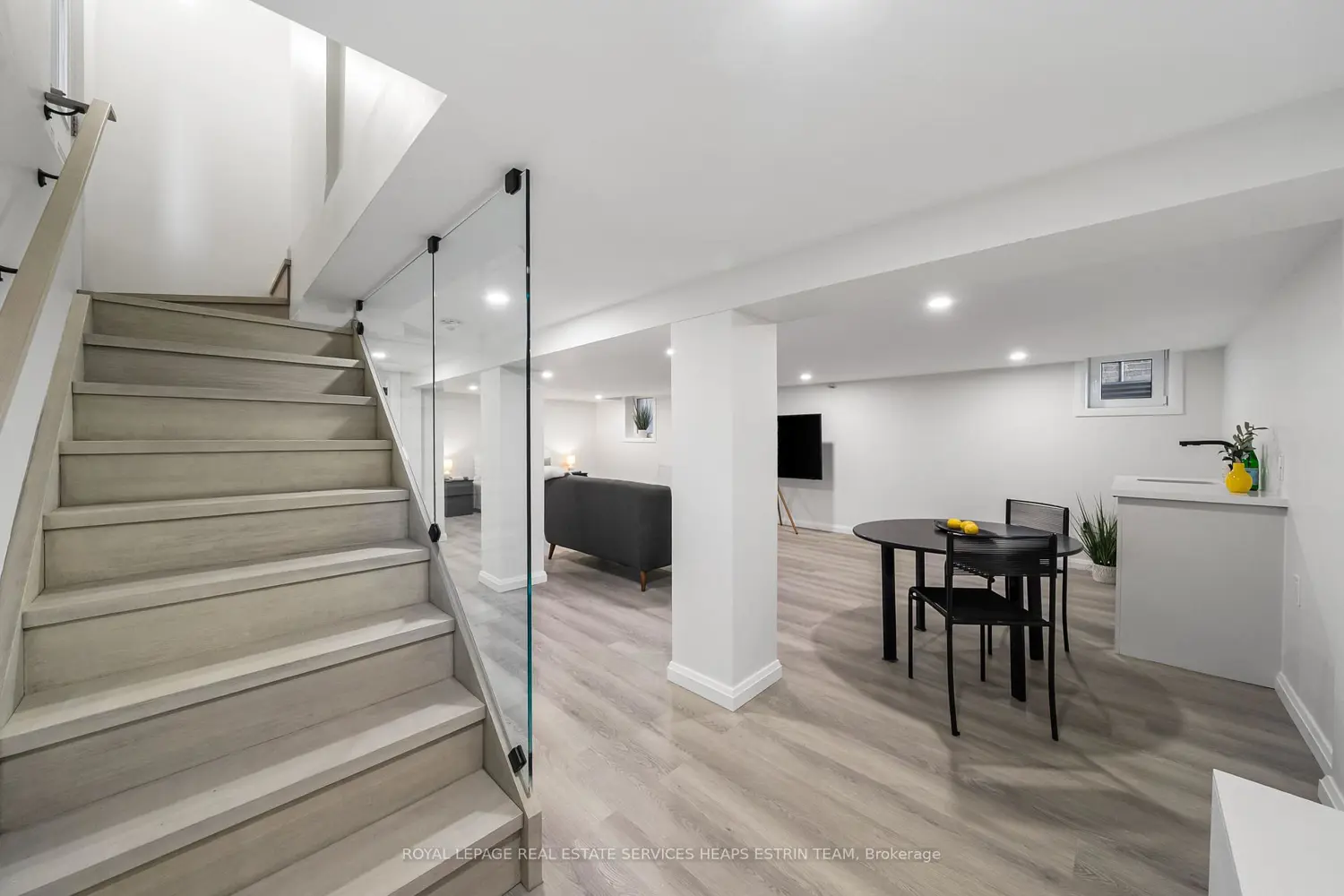 Additional image 12 of 335 St Clair Avenue
