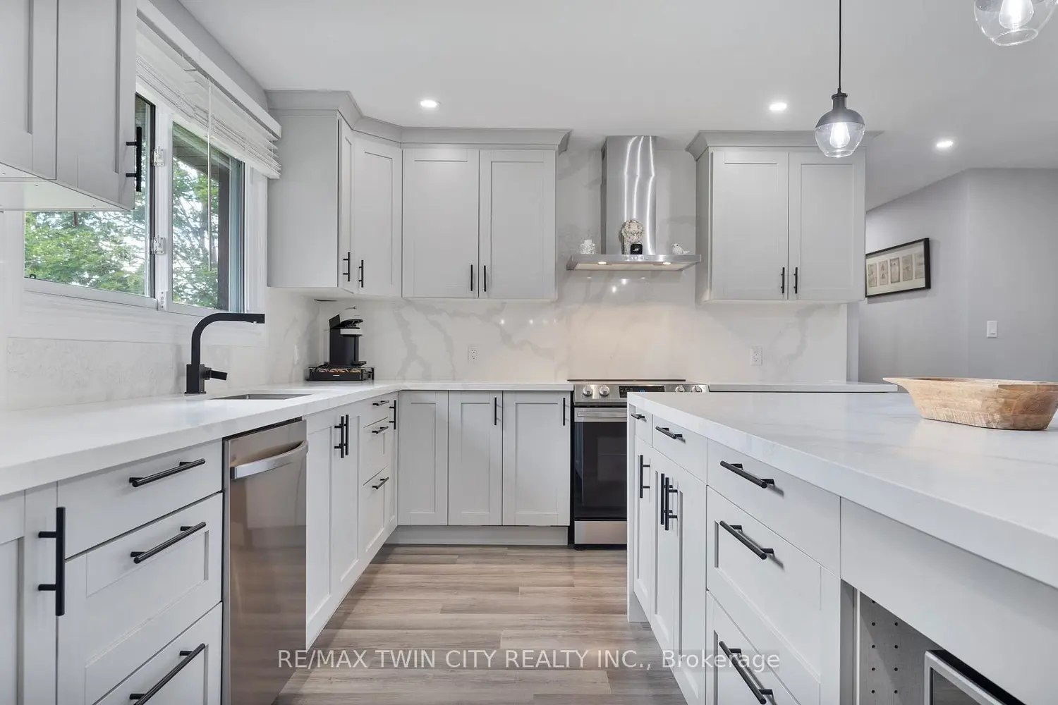 1651 Villa Nova Road photo 5
