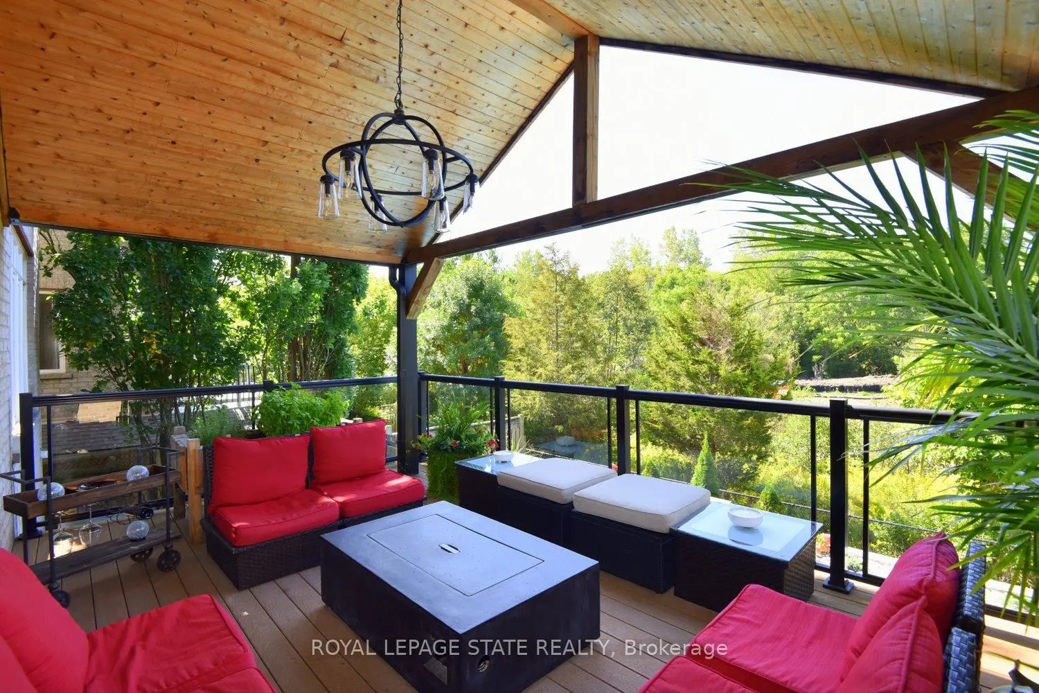 483 Valridge Drive photo 4