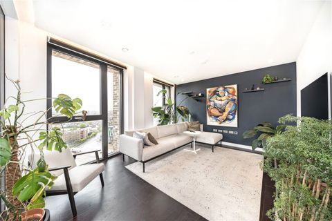 Madeira Tower, Nine Elms SW11