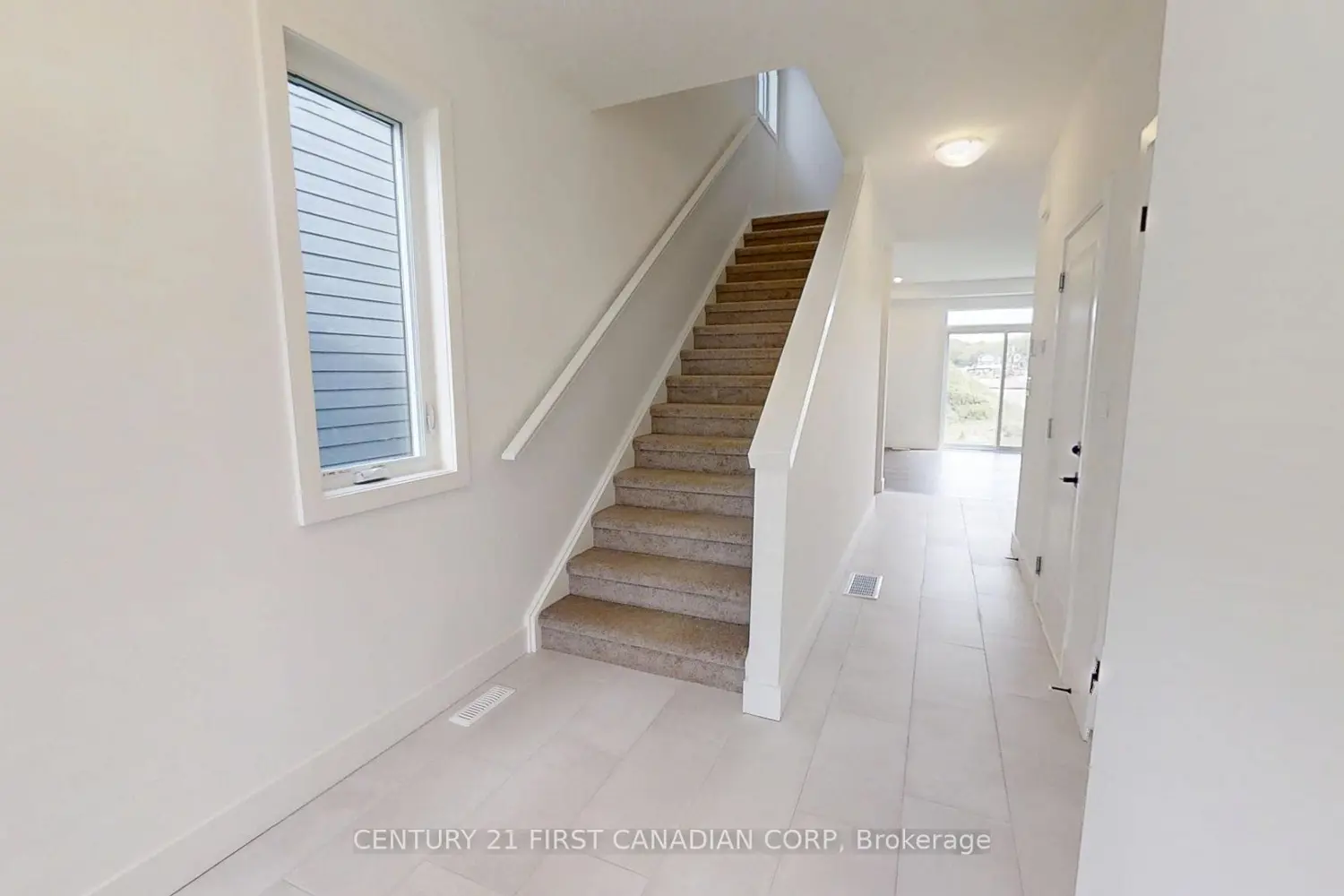 1225 Tulloch Avenue photo 4