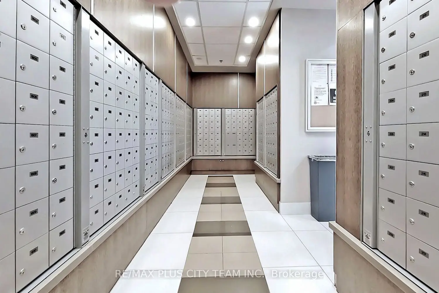 Additional image 16 of 33 Bay Street 2902