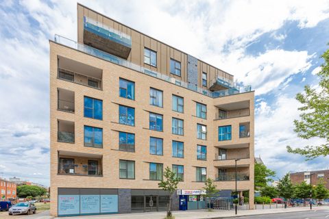 Matthias Road, London N16