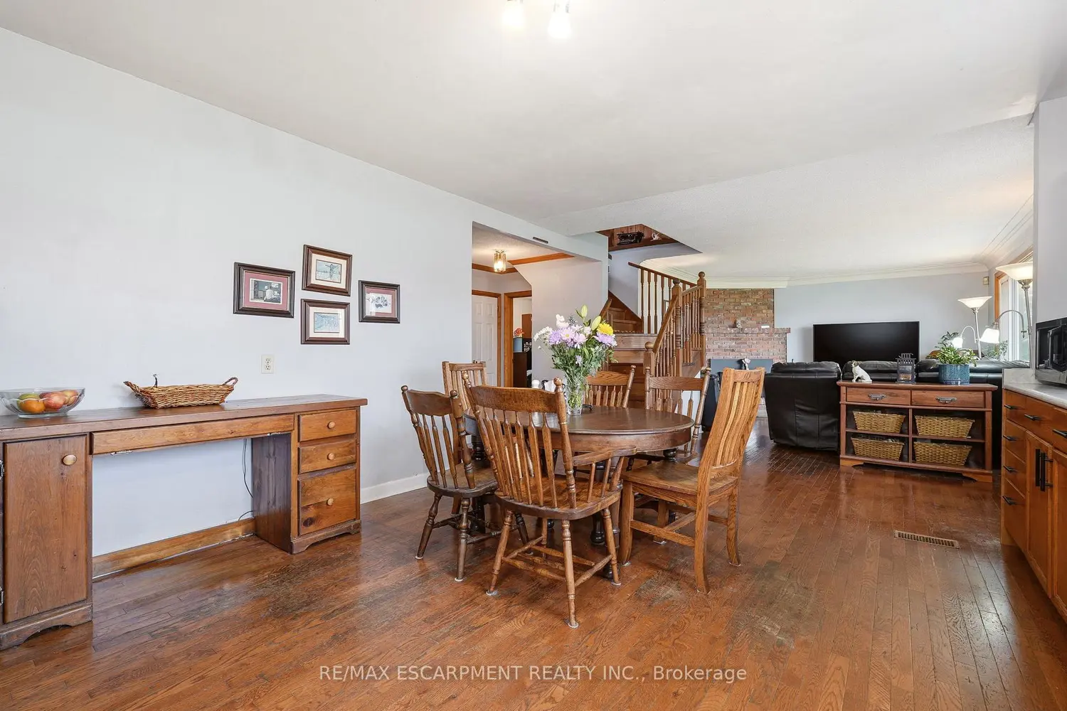 1767 Centre Road photo 5