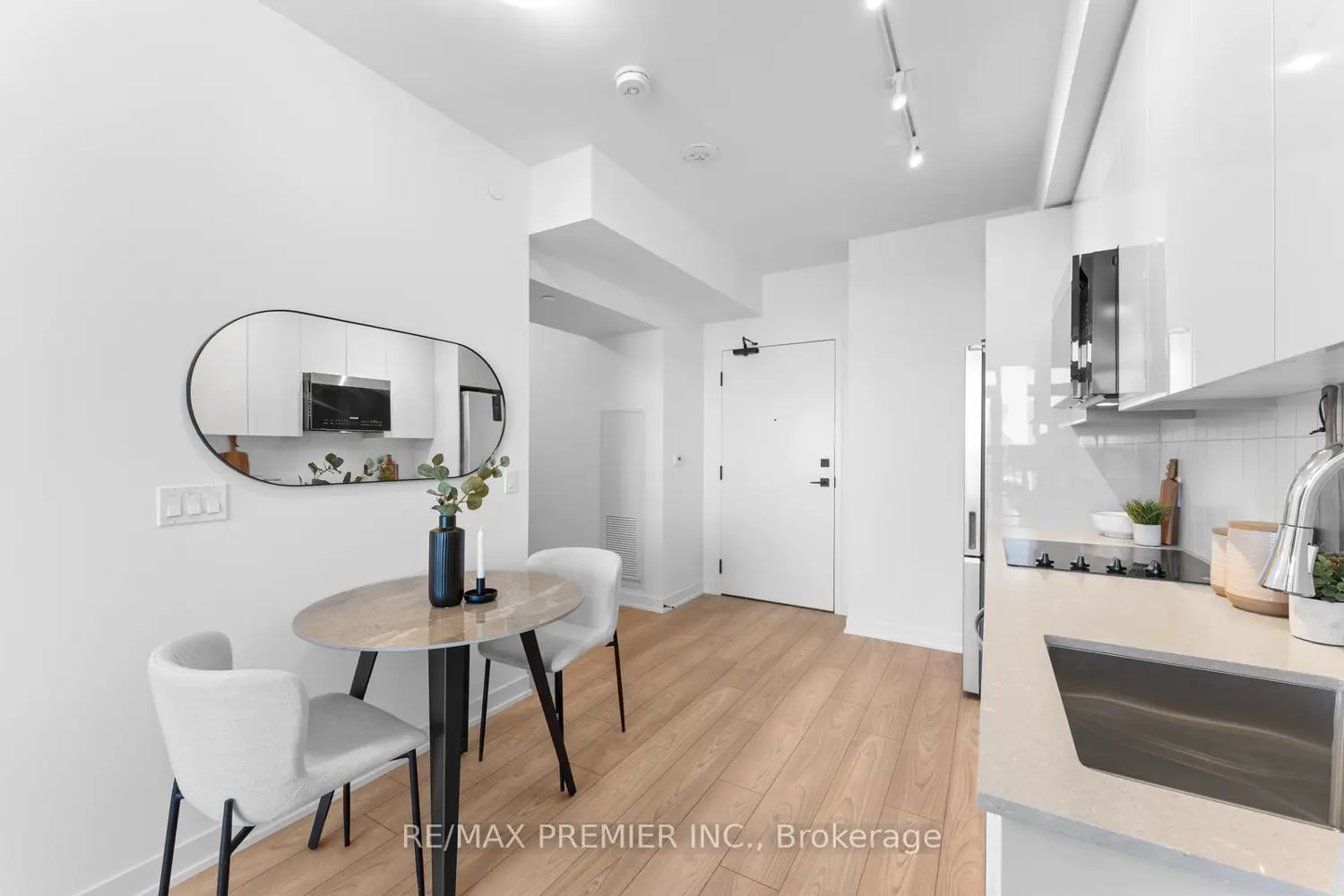 474 Caldari Road 2206 photo 3