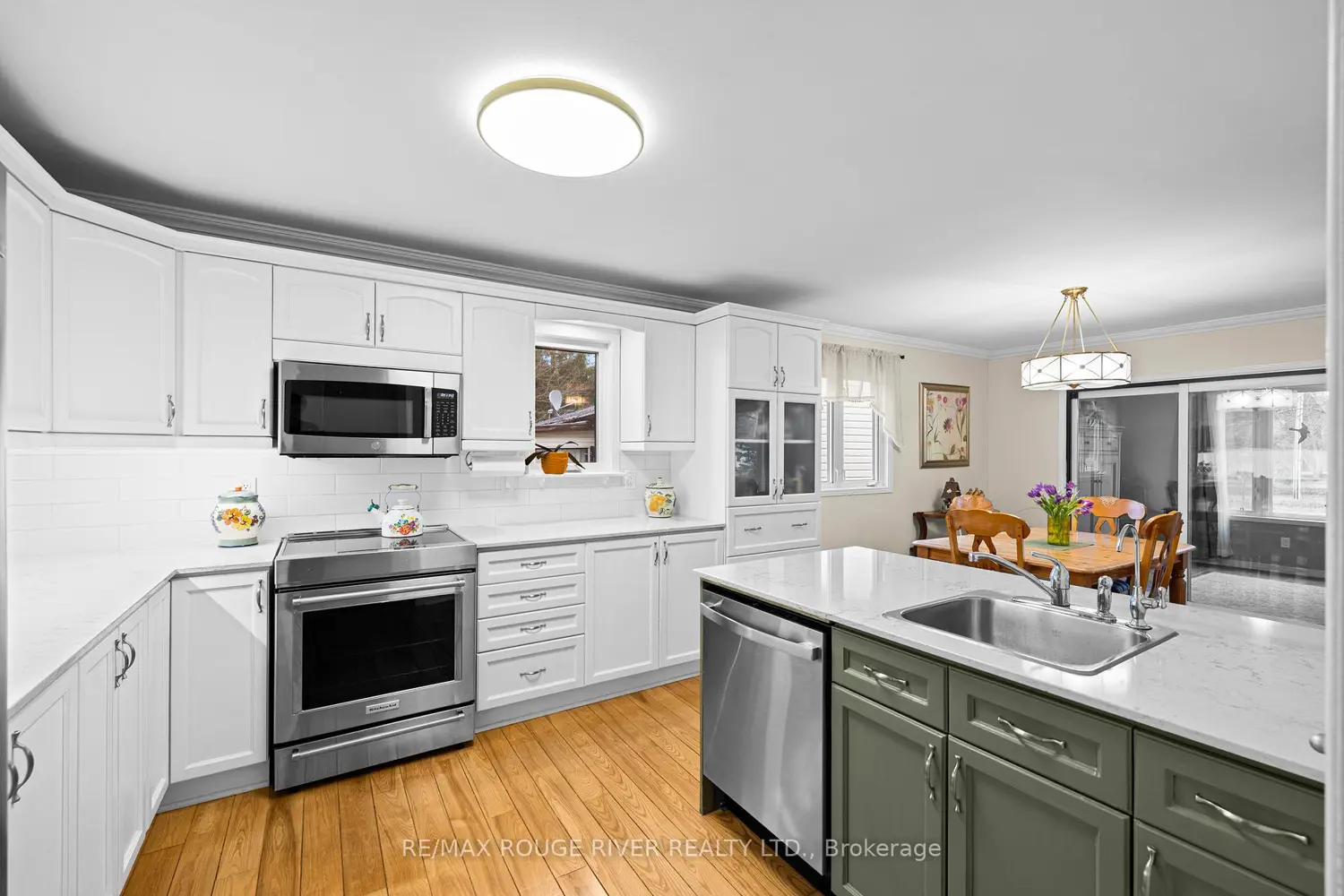 10126 Longsault Road 14 photo 5