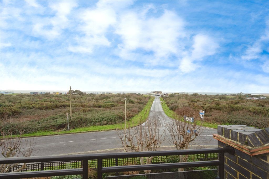 Additional image 22 of 2 bed flat for saleSea Front, Hayling Island, Hampshire PO11