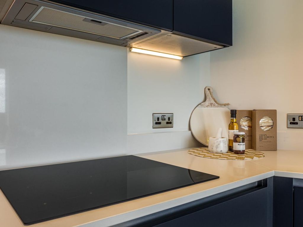 Additional image 16 of 2 bed flat for saleLampton Road, Hounslow TW3