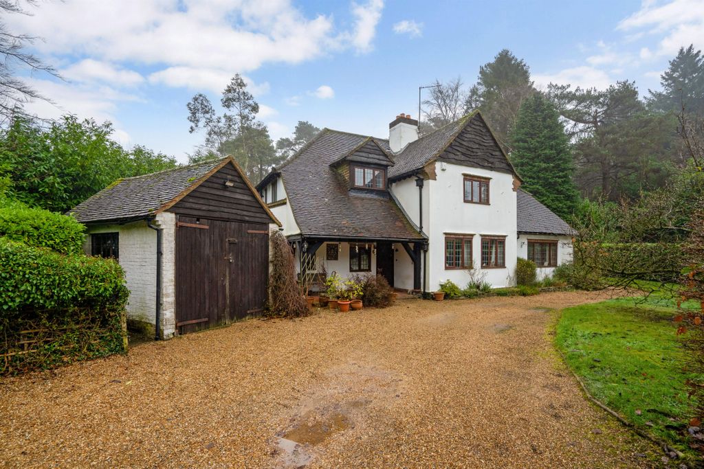 Additional image 16 of 5 bed detached house for saleTilford Road, Hindhead GU26