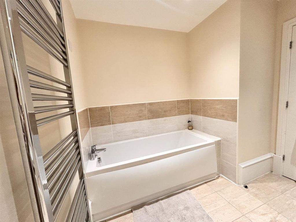 Additional image 27 of 4 bed semi-detached house for saleLinden Road, Halifax HX3