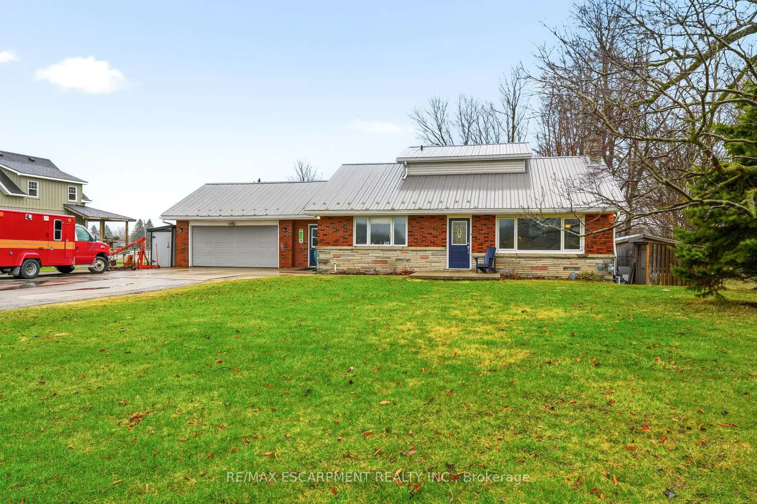 1767 Centre Road photo 2