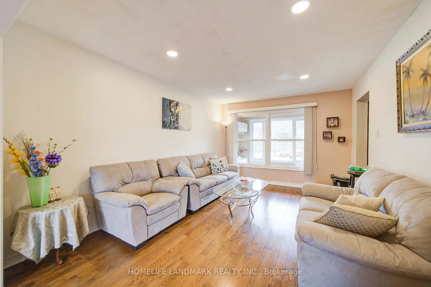 306 Essex Avenue photo 2