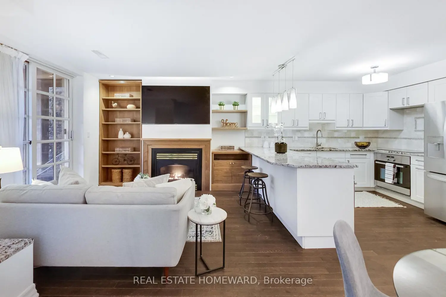 Additional image 7 of 2371 Queen Street 101