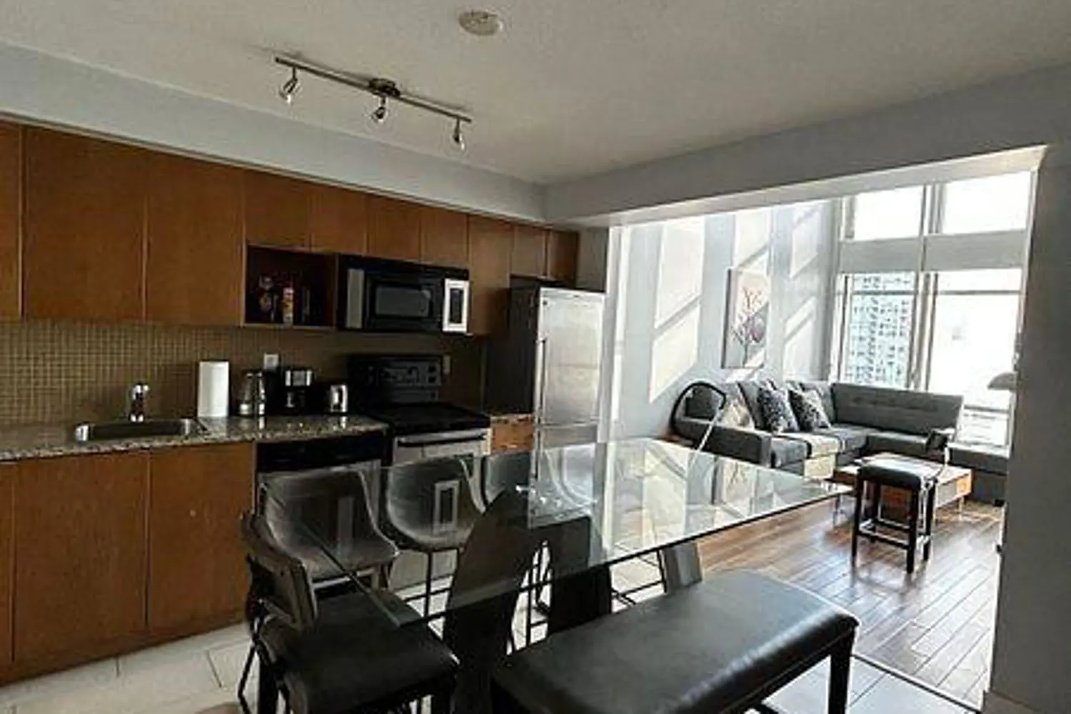 15 Fort York Boulevard 2808 photo 5