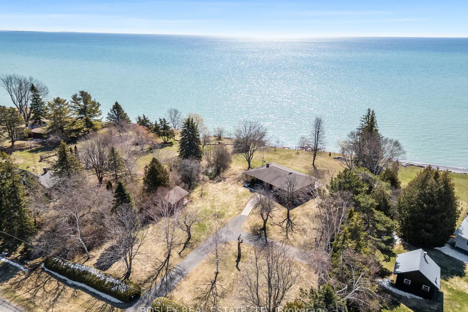 373 Victoria Beach Road photo 2